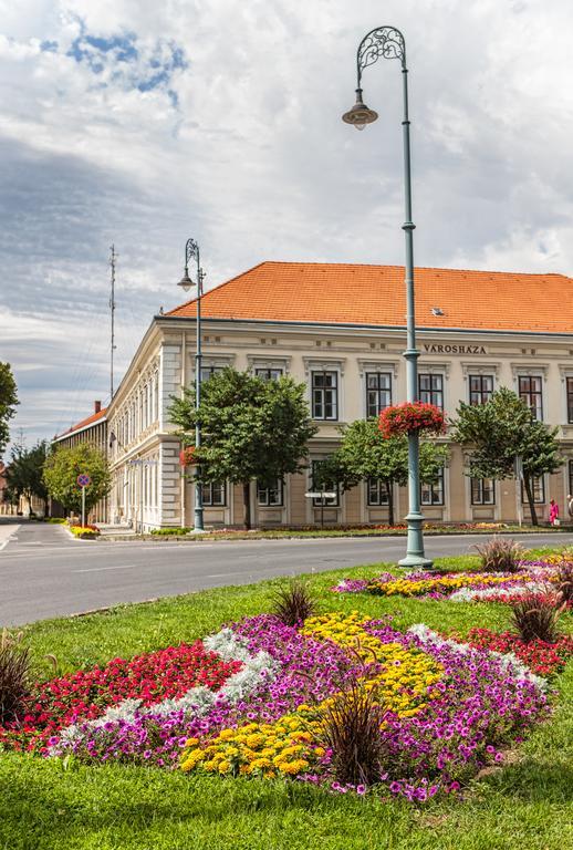 Atmoszfera Apartman Sárvár Exterior foto